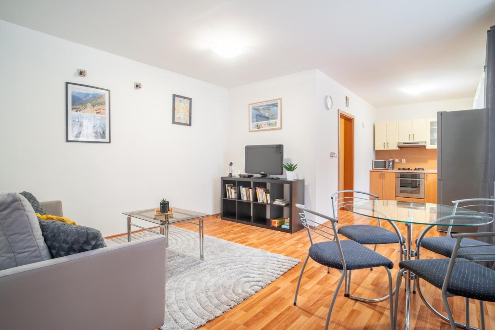 A Cozy Apartment In Bratislava Downtown Екстер'єр фото
